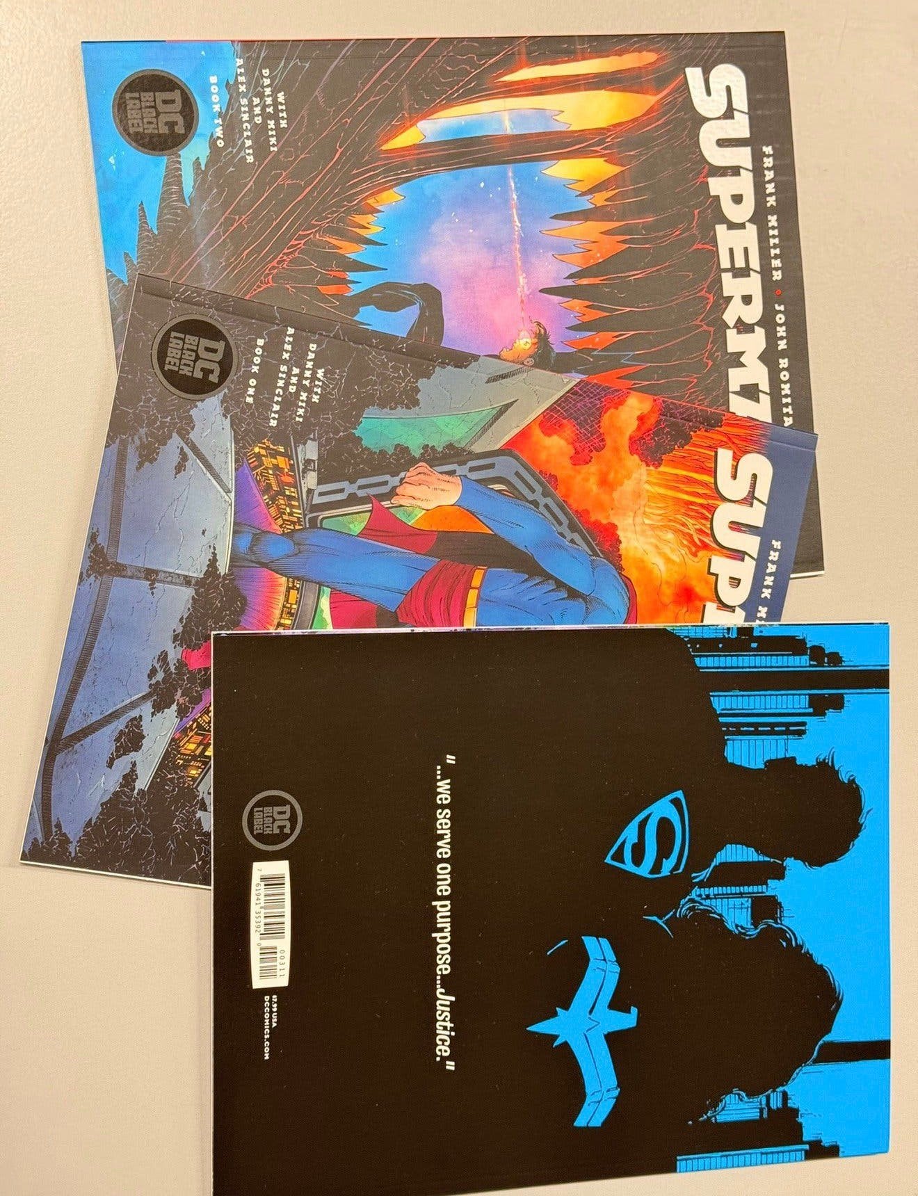 3X DC black label Comics - Comic Superman Year One 2019 3x, Boeken, Meerdere comics, Ophalen of Verzenden, Zo goed als nieuw, Amerika