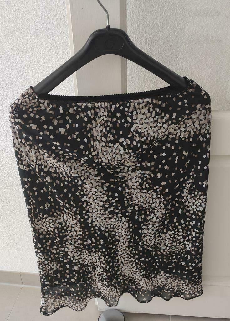 Zwarte koker rok met een leuke print maat 42 merk "Dutch", Kleding | Dames, Rokken, Zwart, Maat 42/44 (L), Ophalen of Verzenden