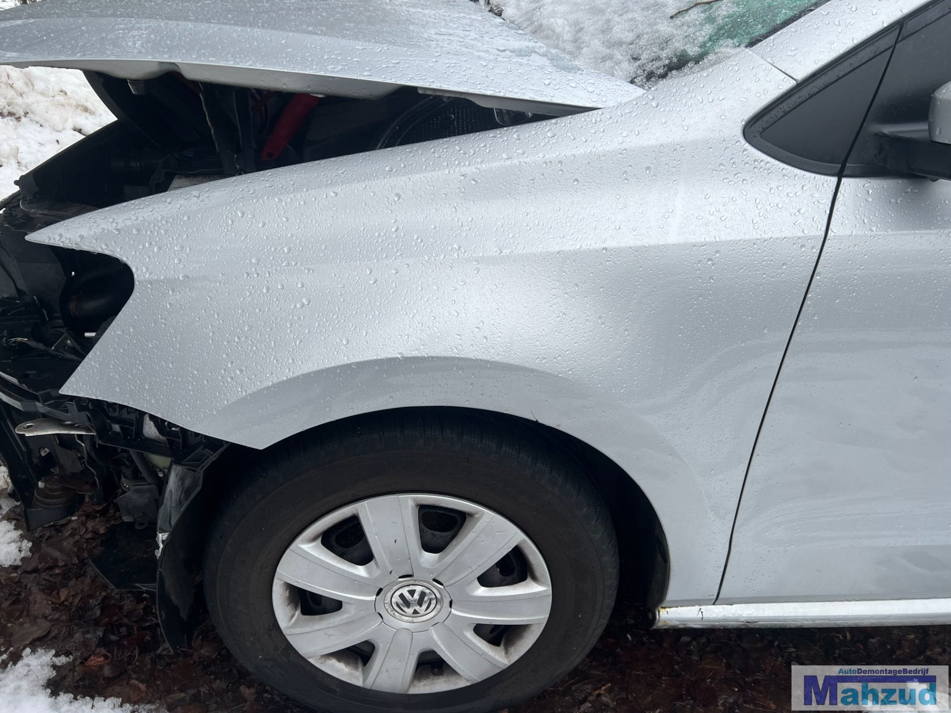 VW POLO 6R Zilver LA7W links voorscherm 2009-2016, Gebruikt, Volkswagen, Volkswagen AG, Berliner Ring 2
38440  Wolfsburg, DE