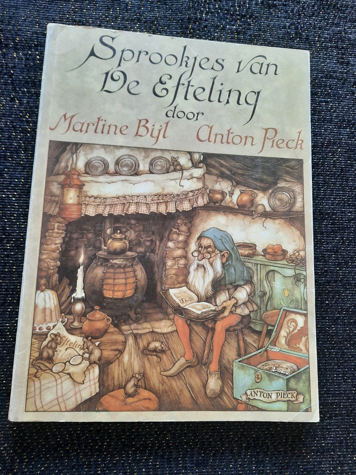 Sprookjes van De Efteling door Martine Bijl & Anton Pieck, Ophalen of Verzenden, Gelezen
