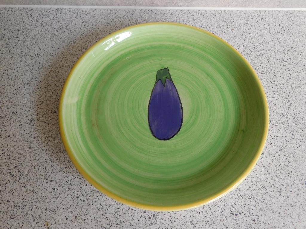 Bord 16 cm. Aubergine Anna 3, Ophalen of Verzenden, Zo goed als nieuw, Bord(en), Overige stijlen