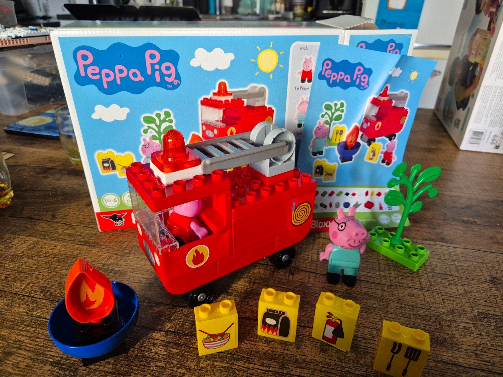 Peppa Pig Bloxx Brandweerwagen Bouwset - Zo goed als nieuw, Ophalen of Verzenden, Zo goed als nieuw, Overige merken