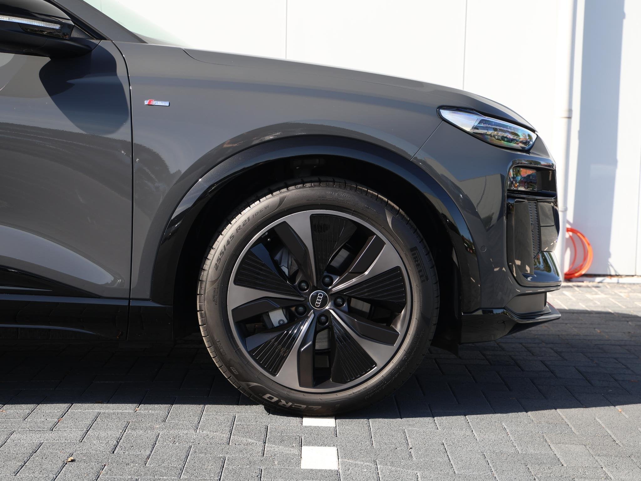 Foto 16 van Audi Q6 Sportback e-tron S edition performance 100 kWh | Ele