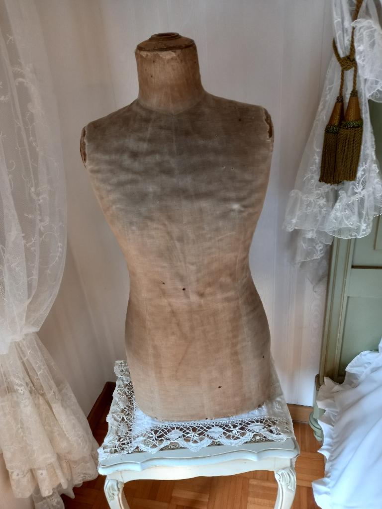 Antiek Corset,1900+ Paspop Buste+Antiek Sluier,GERESERVEERD, Ophalen of Verzenden