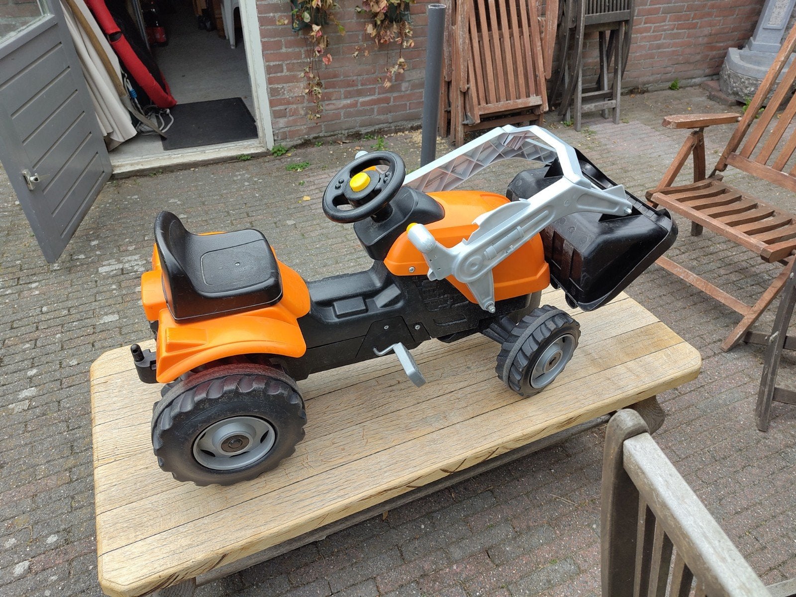 Traptractor met kapotte laadschop, Ophalen, Gebruikt, Trapvoertuig
