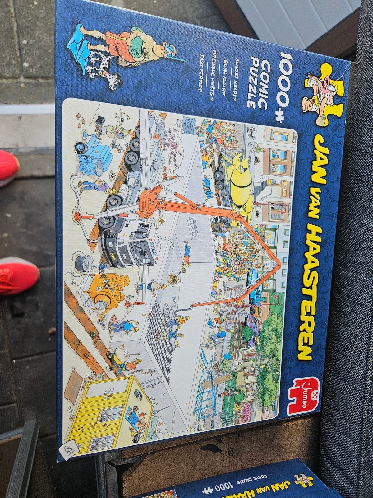 Jan van Haasteren Comic Puzzel 1000 stukjes - Bijna Klaar?, Ophalen of Verzenden, 500 t/m 1500 stukjes, Zo goed als nieuw, Legpuzzel