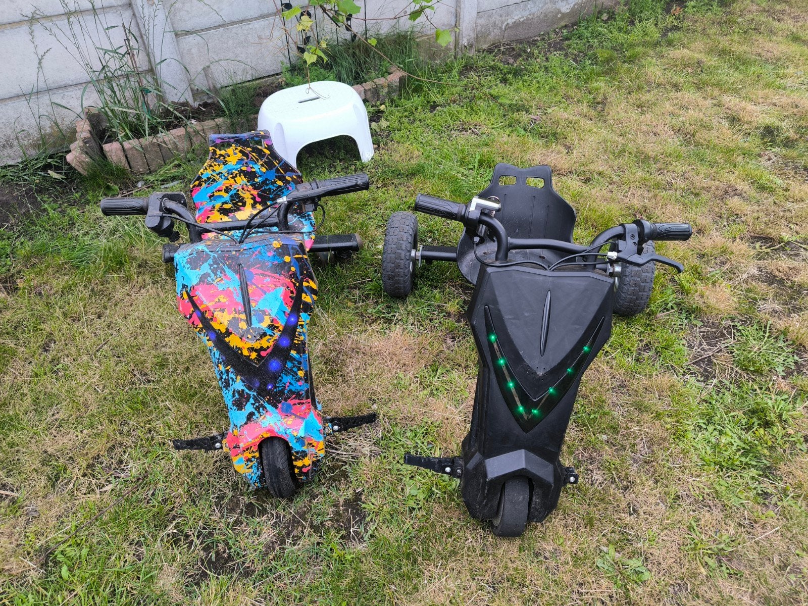 2 elektrische drift trikes / driewielers, Ophalen, Gebruikt