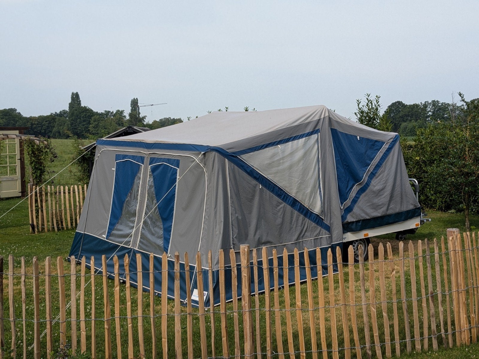 Gerjak Tago Settler 2007 - Snel op te zetten vouwwagen 450kg, Aanwezig, Tot en met 6, Grijs, Ophalen