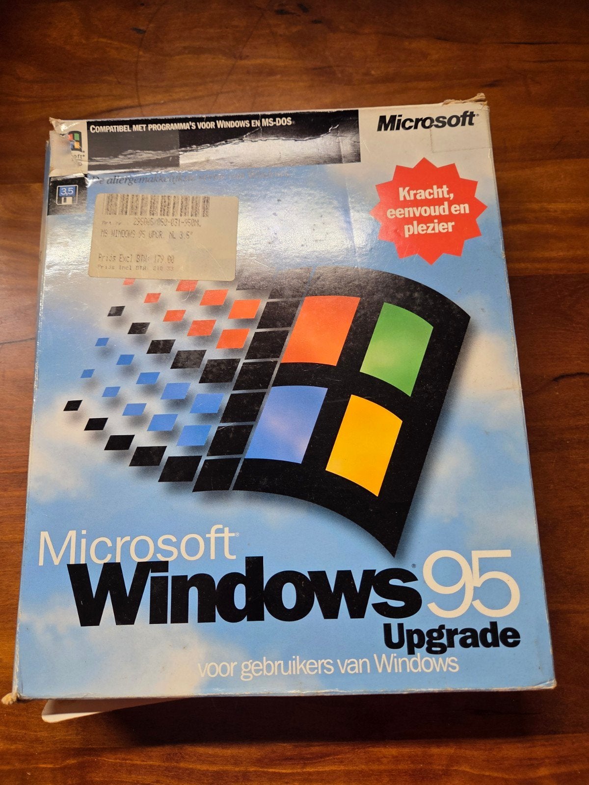 Windows 95 Upgrade: Originele doos, handleiding, certificaat, Computers en Software, Ophalen of Verzenden, Zo goed als nieuw