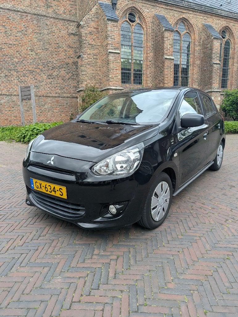 Mitsubishi Space Star 1.0, lage km, airco, nieuwe remmen, Auto's, Mitsubishi, Voorwielaandrijving, Euro 5, Stof, Zwart