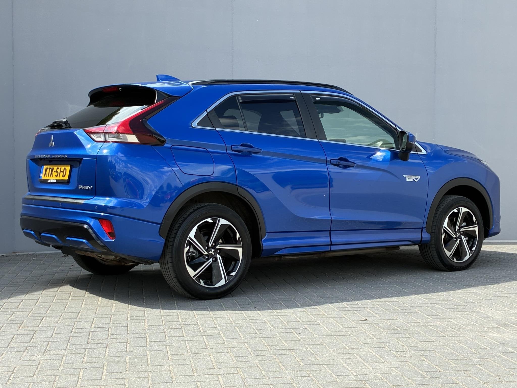 Mitsubishi Eclipse Cross 2.4 PHEV Black Edition / Fabrieksga, Auto's, Automaat, Euro 6, 4 cilinders, Bedrijf