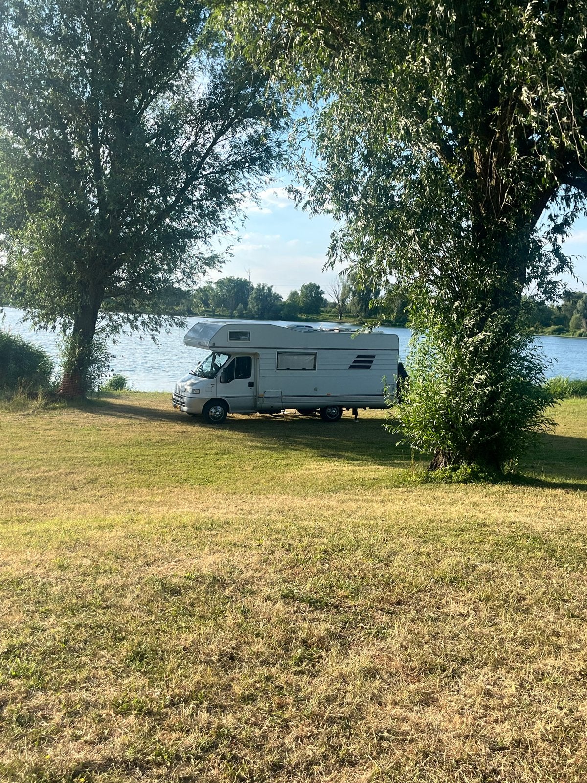 Hymer Camp C654 Alkoof camper - Klaar voor avontuur!, Standaard zit, Alkoof, Ringverwarming, Reservewiel