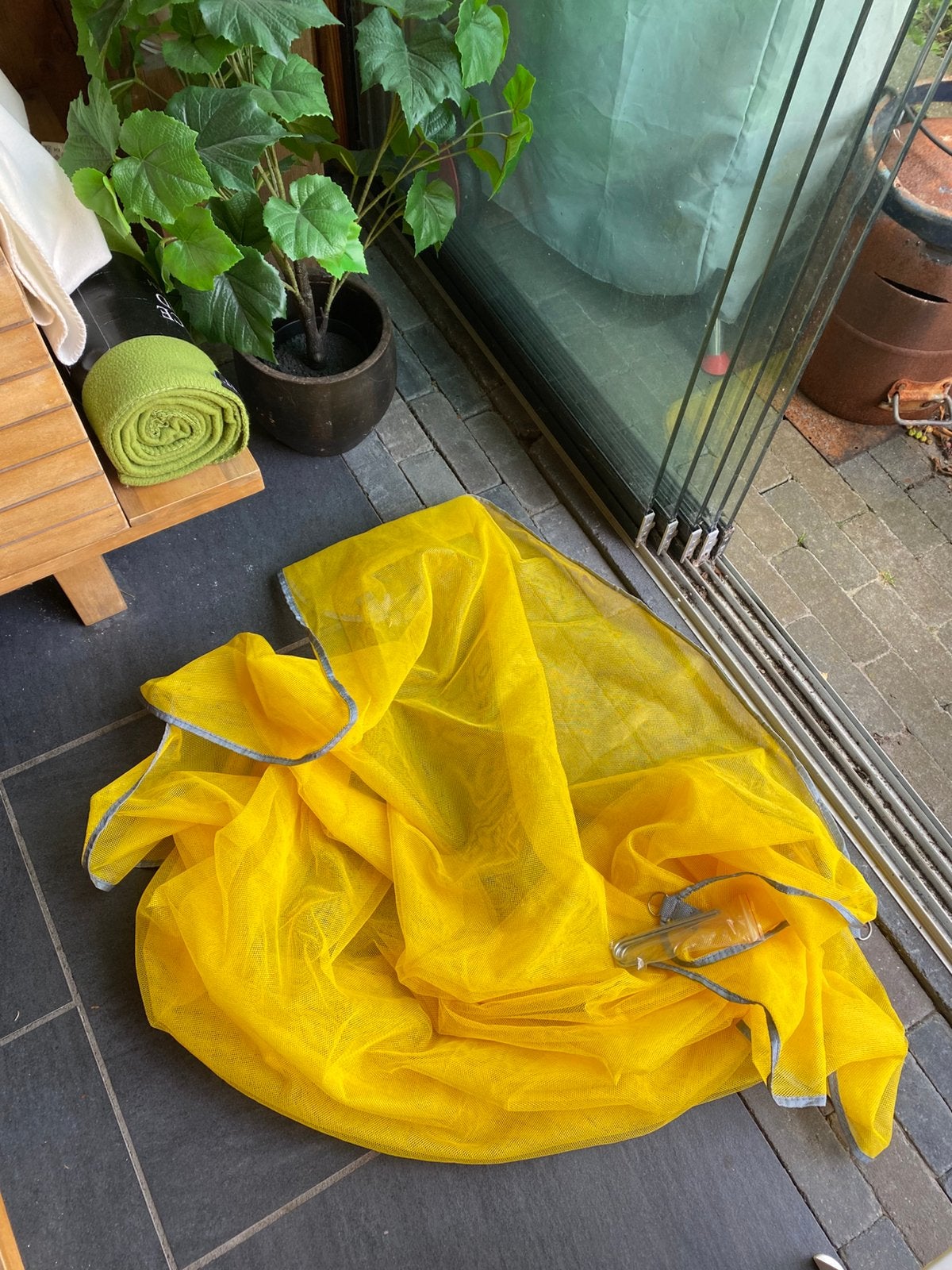 Strandkleed met doorlaatbare gaatjes, Ophalen of Verzenden, Zo goed als nieuw