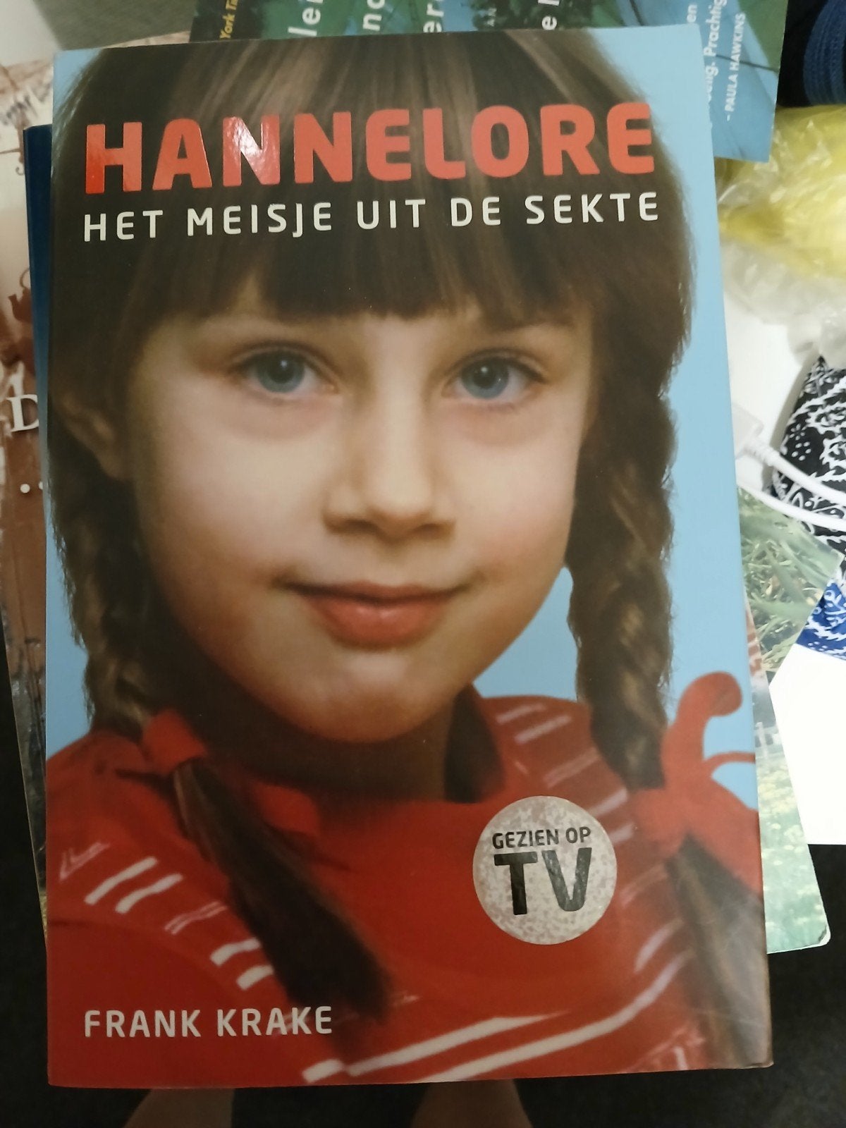 Hannelore het meisje uit de sekte- Frank Krake, Ophalen of Verzenden, Gelezen
