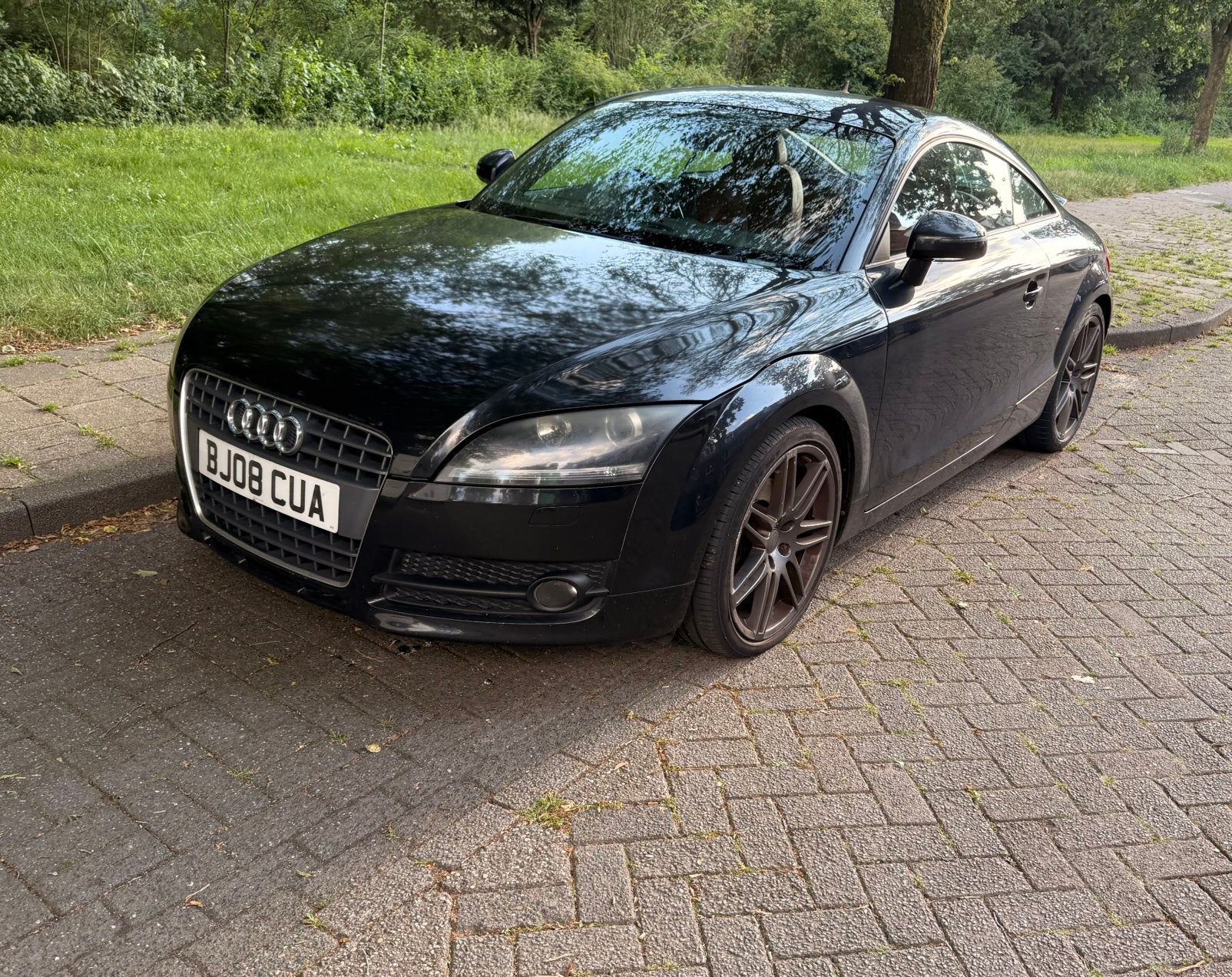 Audi TT FSI 2.0 UK reg. 04/2008 black only 2200€, Auto's, Audi, Particulier, Coupe, ABS, Airbags, Alarm, Lederen bekleding, Radio