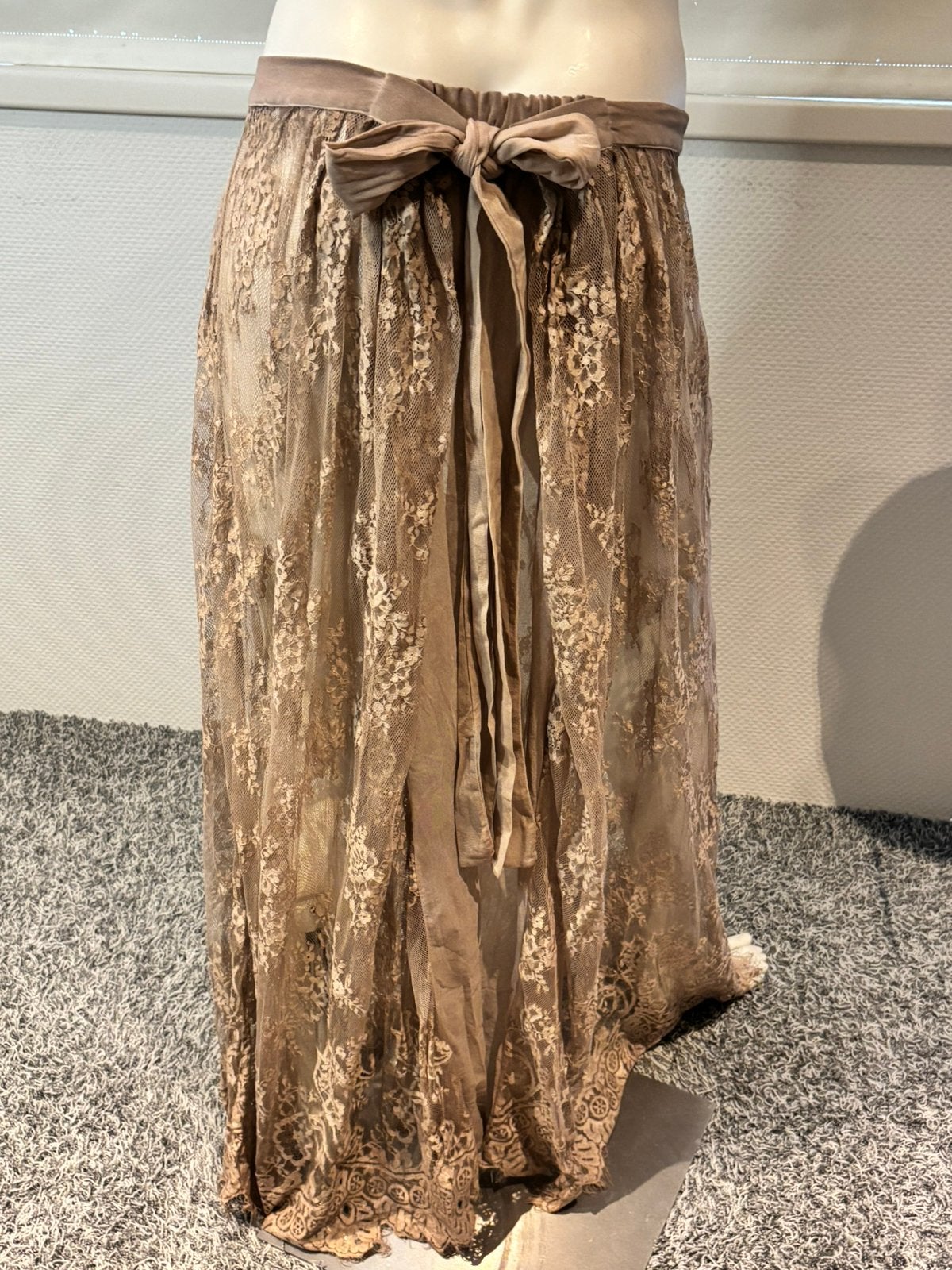 Twinset kanten rok maat L, ., Beige, Maat 42/44 (L), Ophalen of Verzenden