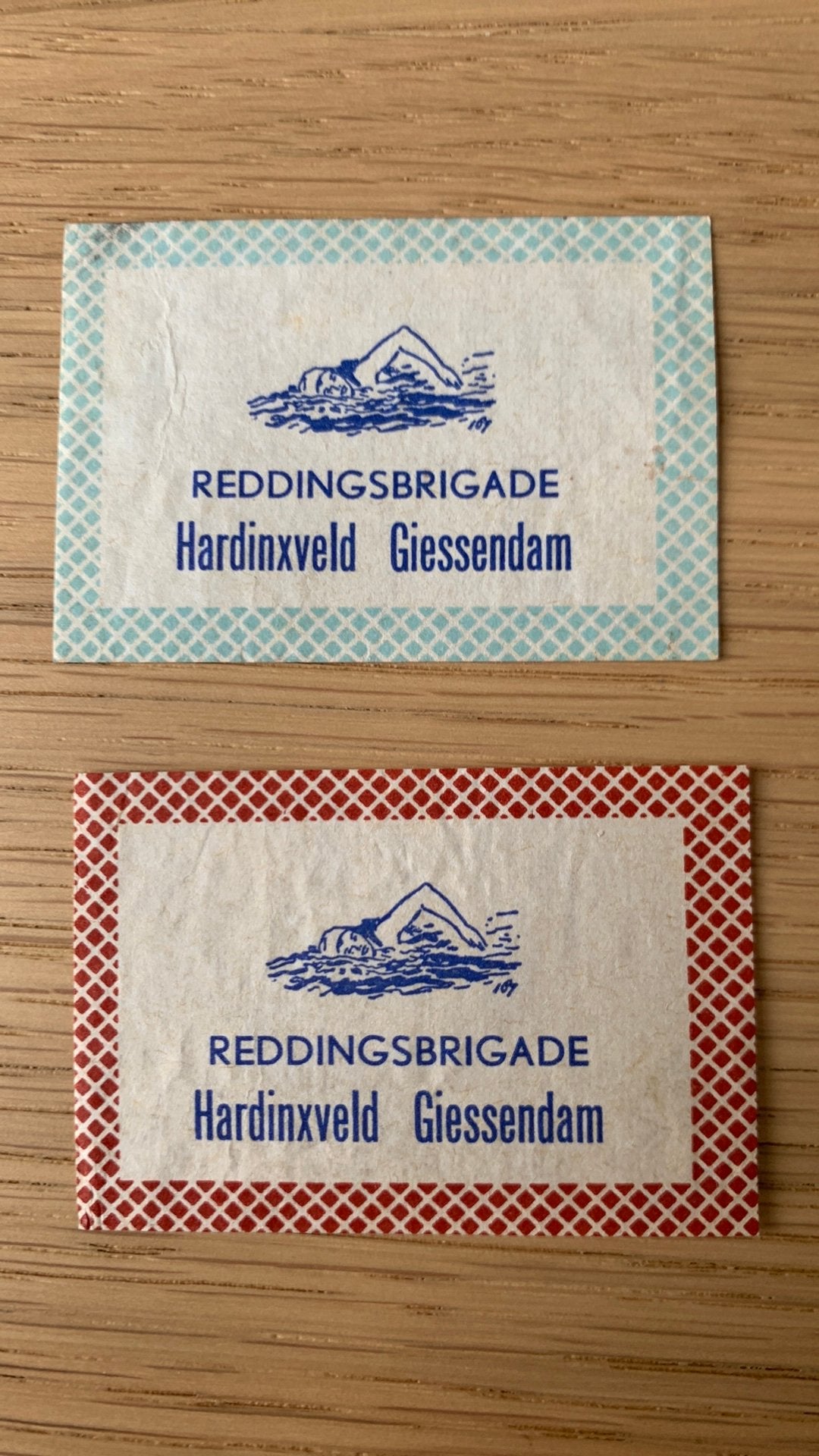 Lucifermerken 2x reddingsbrigade Hardinxveld Giessendam, Verzenden, Gebruikt, Luciferdoosjes of -merken