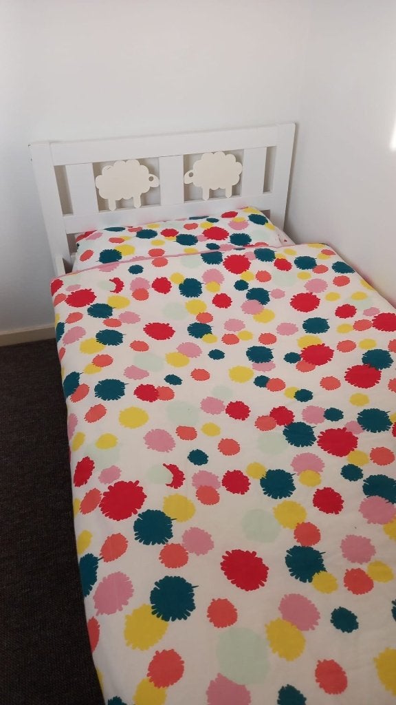 Witte IKEA KRITTER Peuterbed / Kinderbed met schaapjes, Ophalen, Gebruikt, 70 tot 85 cm, 140 tot 160 cm