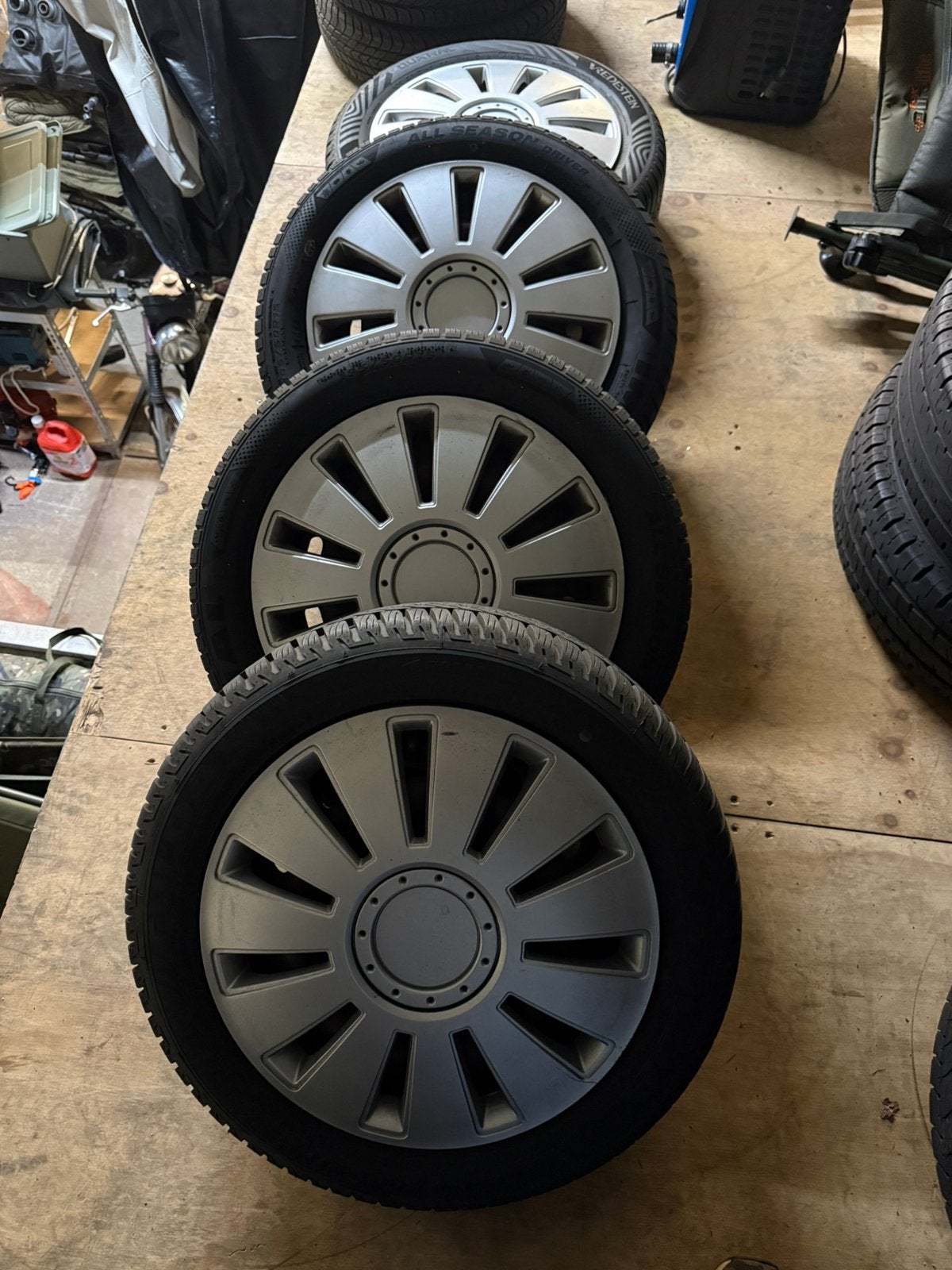 Ford Fiesta All-season set (stalen velg), Ophalen, Gebruikt, 15 inch, Banden en Velgen