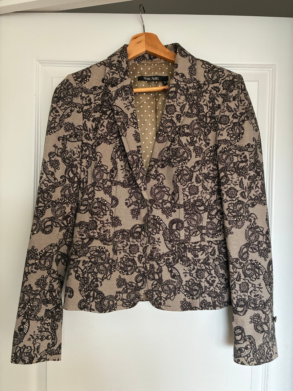 Marc Aurel Jasje met Kantprint - Zo goed als nieuw, Kleding | Dames, Bruin, Ophalen of Verzenden, Zo goed als nieuw, Jasje