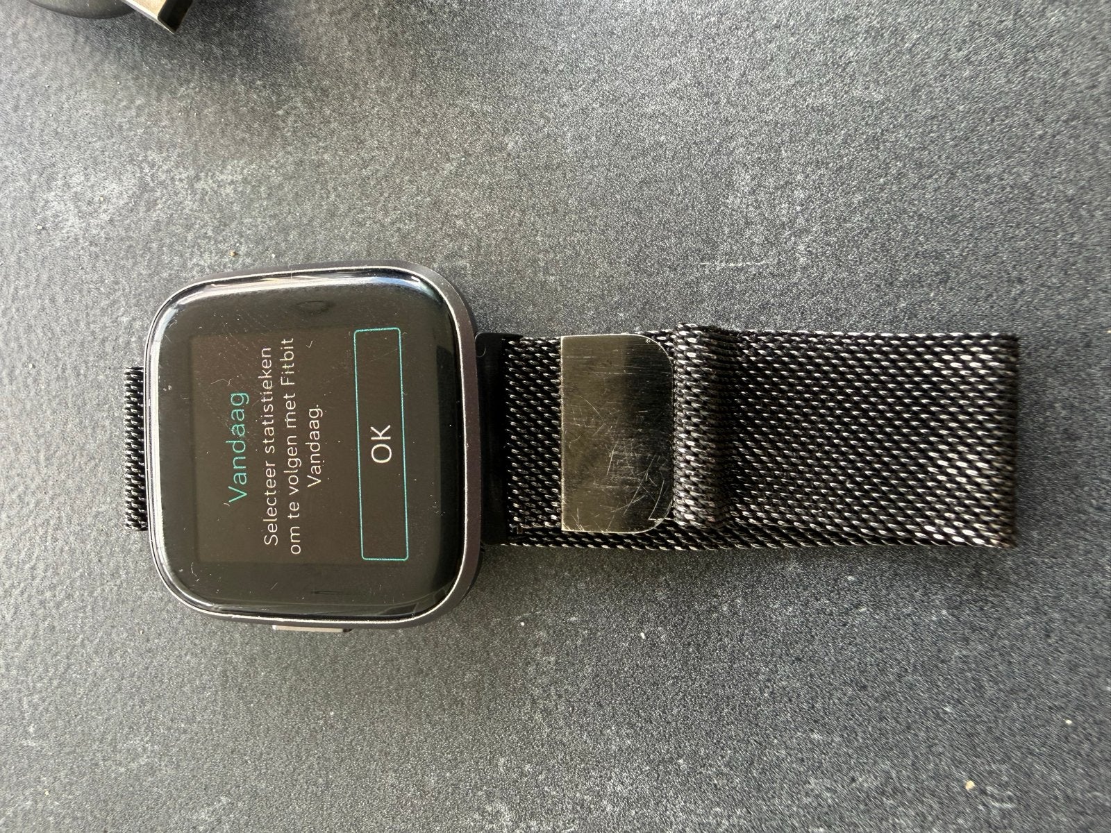 Fitbit Versa 2 Smartwatch met Oplader - Zwart, Gebruikt, Zwart, Ophalen of Verzenden, Waterdicht