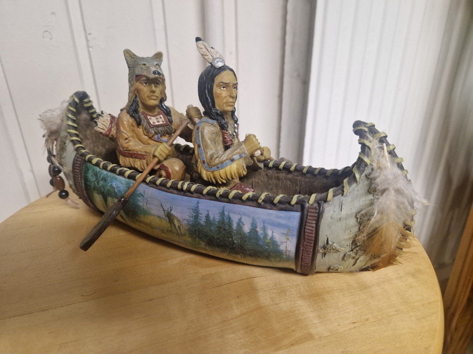 2 indianen in boot met peddels, Ophalen of Verzenden, Zo goed als nieuw, Mens