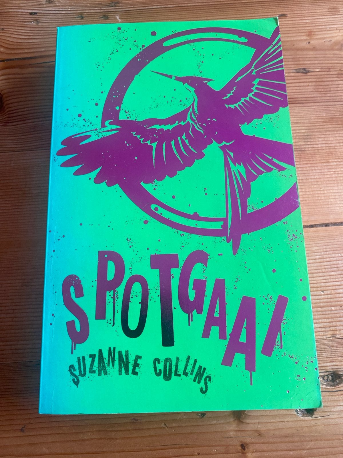 Spotgaai - De Hongerspelen deel 3 - Suzanne Collins, Boeken, Ophalen of Verzenden, Gelezen, Fictie