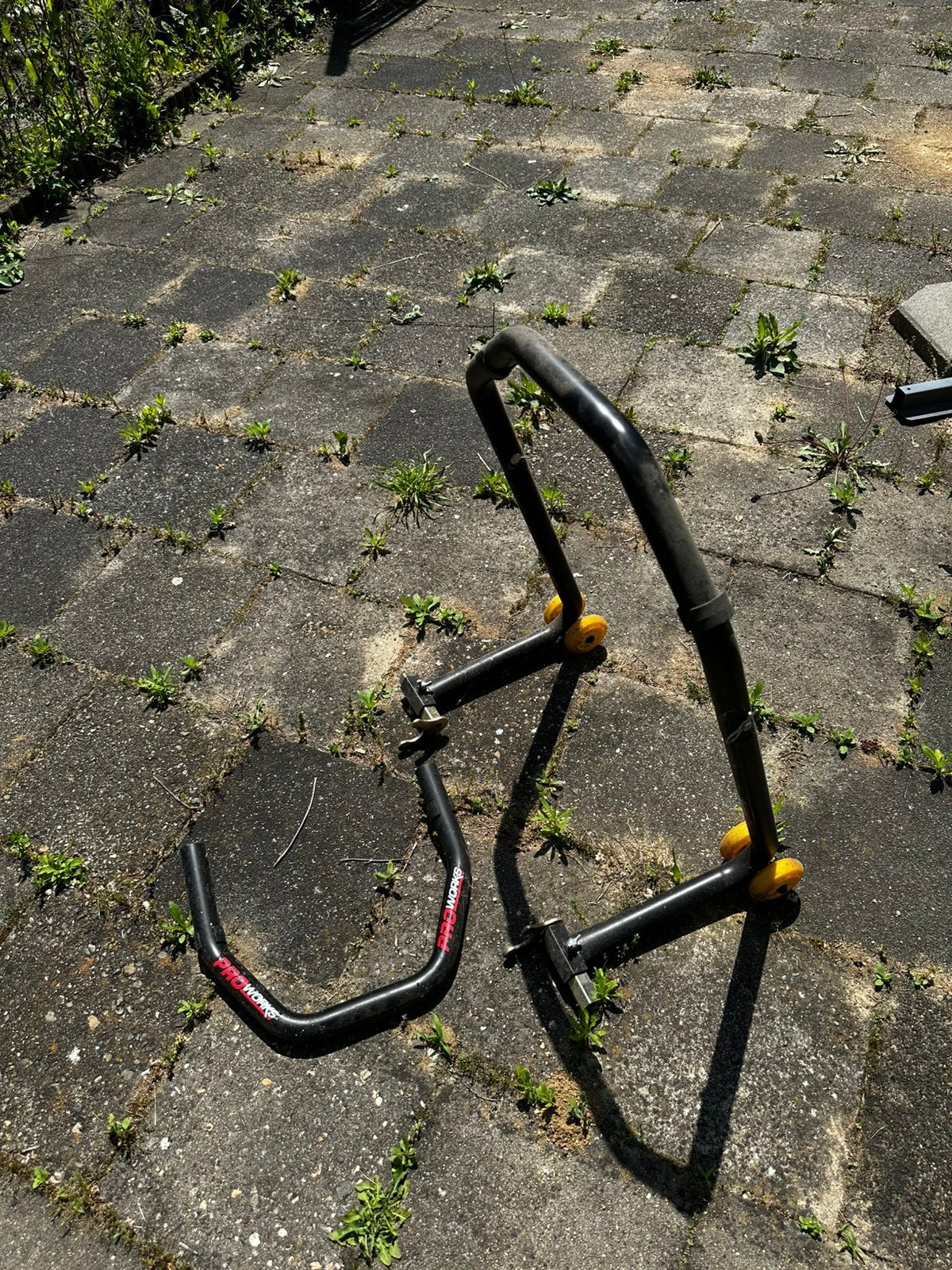 Paddock standaard voor motor, Motoren, Ophalen