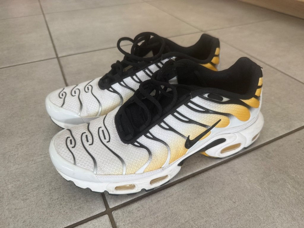 Nike air Max plus maat 43, Ophalen, Nike air max, Zwart, Zo goed als nieuw