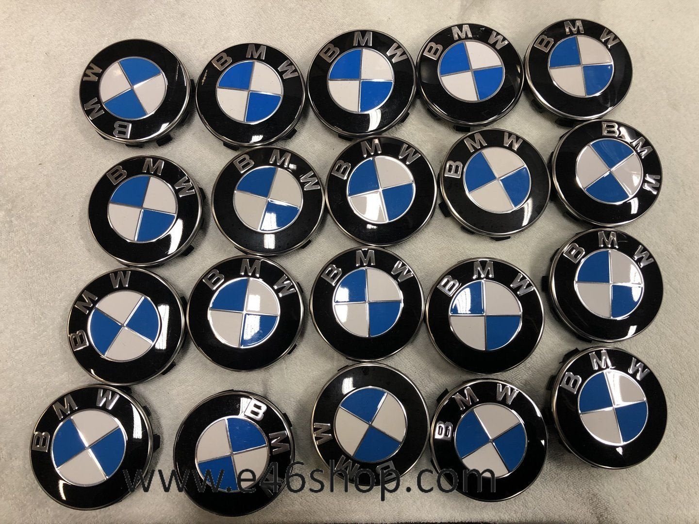 EMBLEEM EN  NAAFDOP BMW AUTO EN MOTORFIETS OE 36136850834, -, -, Nieuw, Ophalen of Verzenden