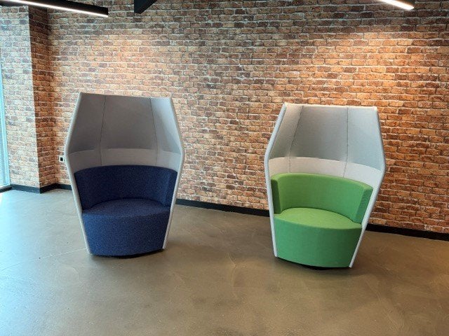 Design - Boss Peack and Boo Fauteuil / stoel , 2 stuks, Huis en Inrichting, 75 tot 100 cm, Ophalen of Verzenden, Zo goed als nieuw