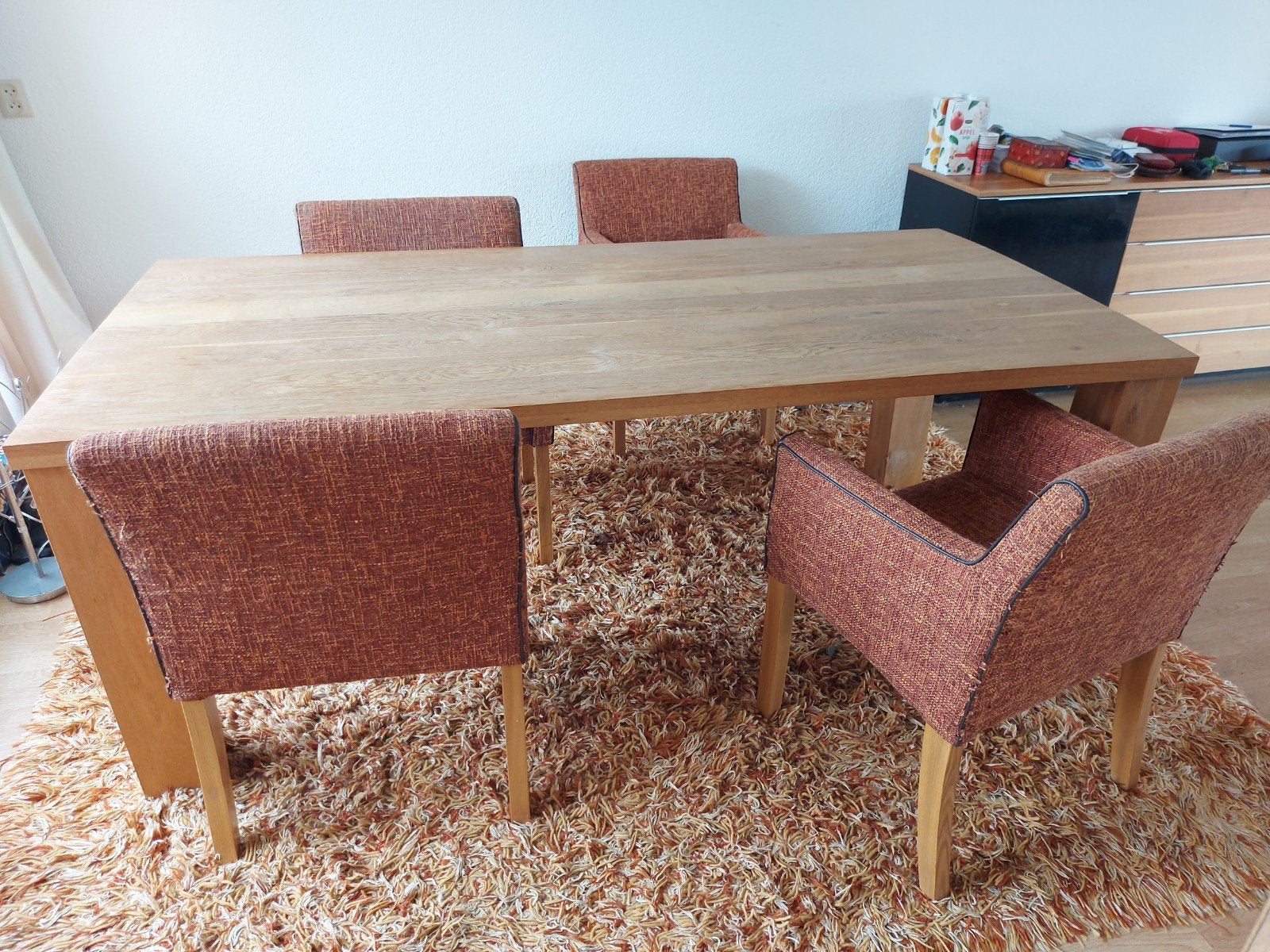 Stevige eettafel, Ophalen, 4 tot 6 stoelen