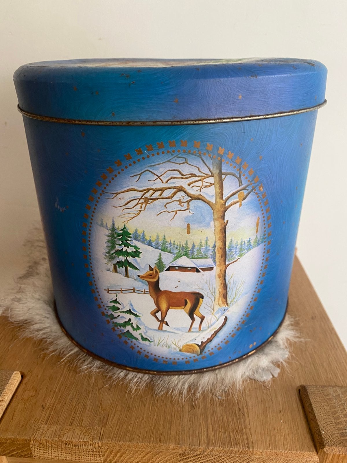 Vintage koekblik met winters tafereel, Verzamelen, Ophalen of Verzenden, Zo goed als nieuw