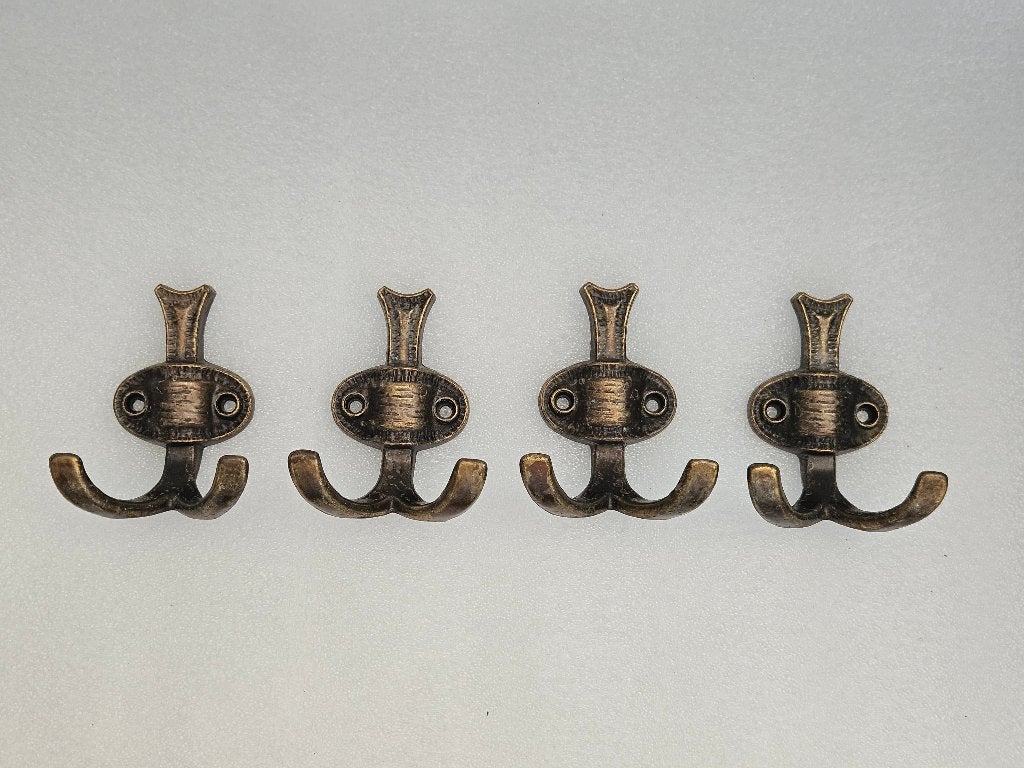 Setje klassieke bronzen Kapstokhaken 4x ( Lot nr. 7), Wandkapstok, Gebruikt, Ophalen of Verzenden, Minder dan 100 cm