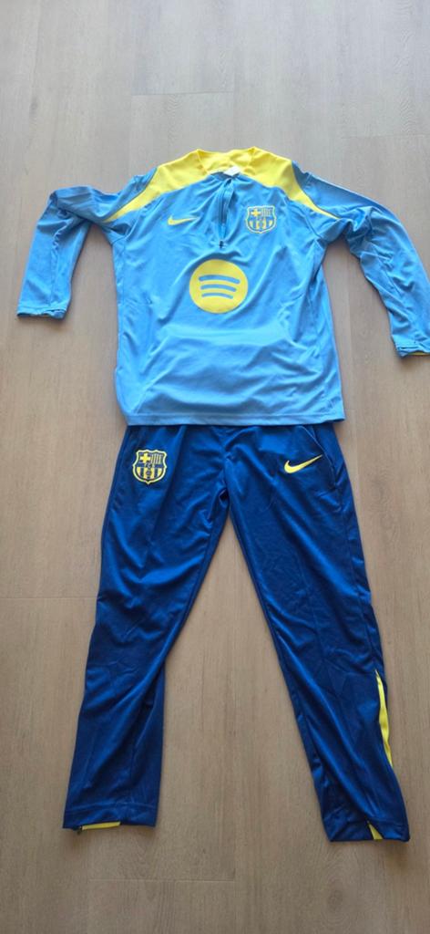 FC Barcelona Trainingspak - Nike, Ophalen of Verzenden, Zo goed als nieuw, Jongen of Meisje, Sport- of Zwemkleding