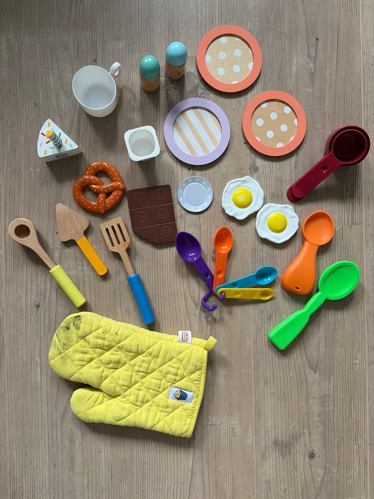 Speelgoedkeuken accesoires: borden, bestek, eten en ovenwant, Ophalen, Gebruikt, Jongen of Meisje
