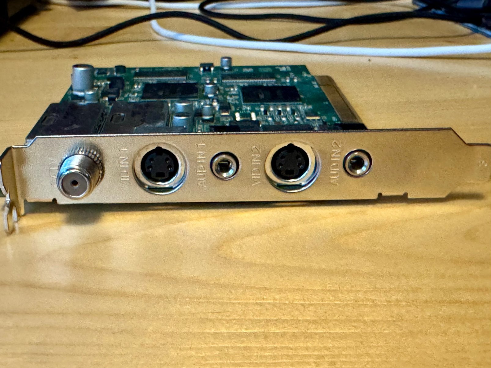 Lumanate 0RD729 + AverTV MCE M116 Plus TV/FM capture cards, Ophalen of Verzenden, Zo goed als nieuw