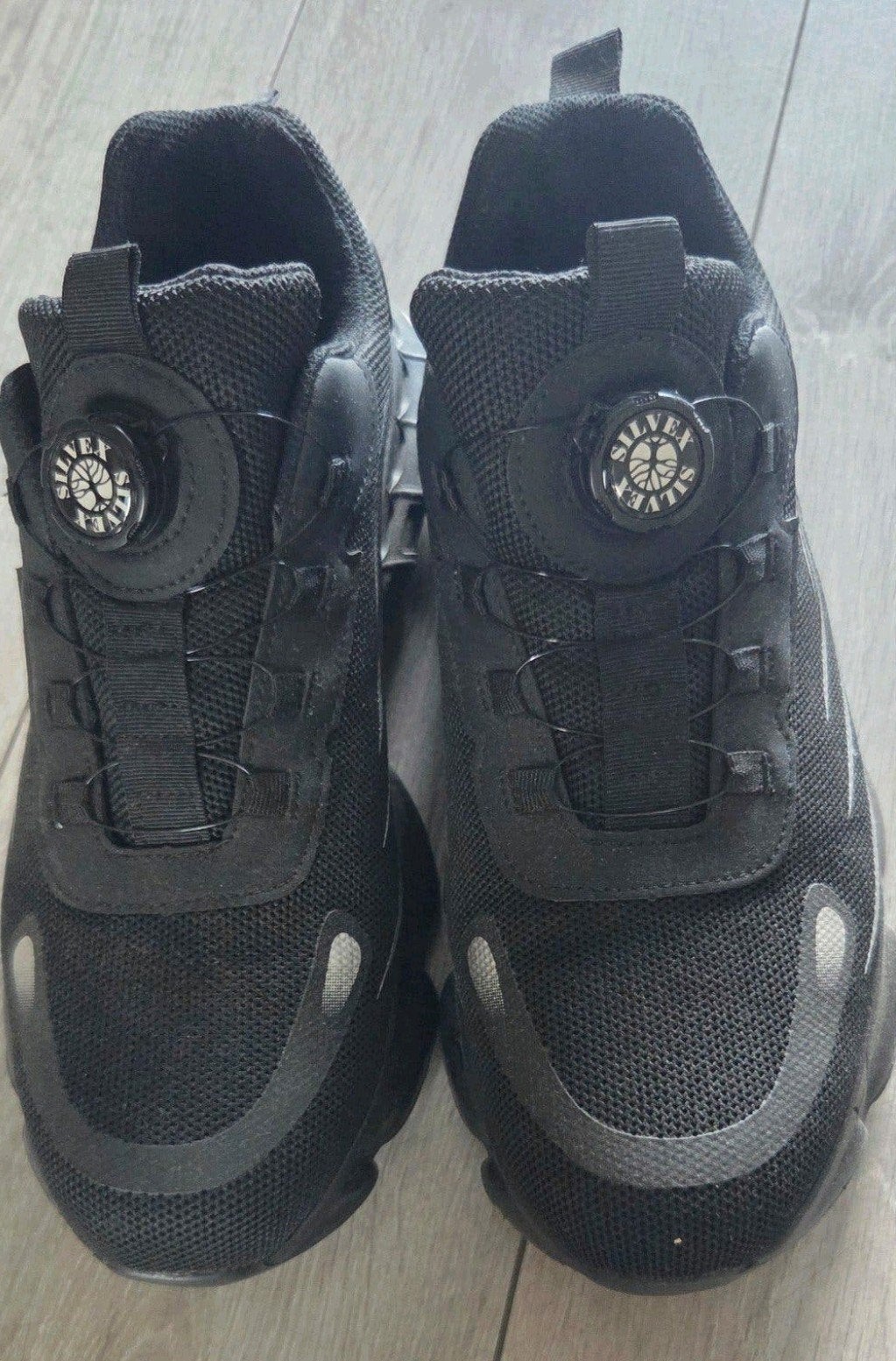 Zwarte werkschoenen maat 45 met draaiknop, z.g.a.n., Ophalen of Verzenden, Zo goed als nieuw