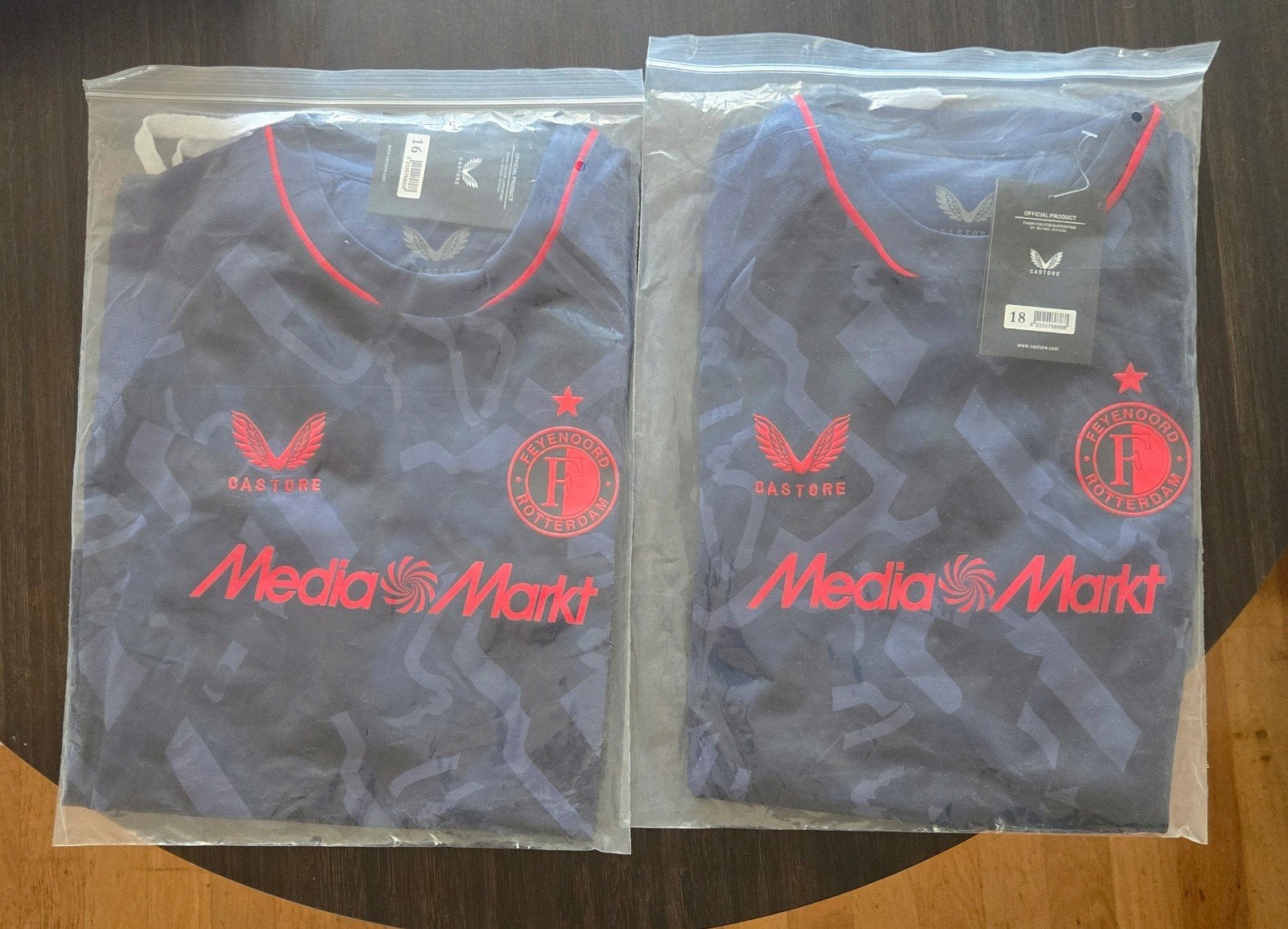 Feyenoord uitshirt Castore Media Markt maat M, Nieuw, Ophalen of Verzenden, Voetbal, Maat 48/50 (M)