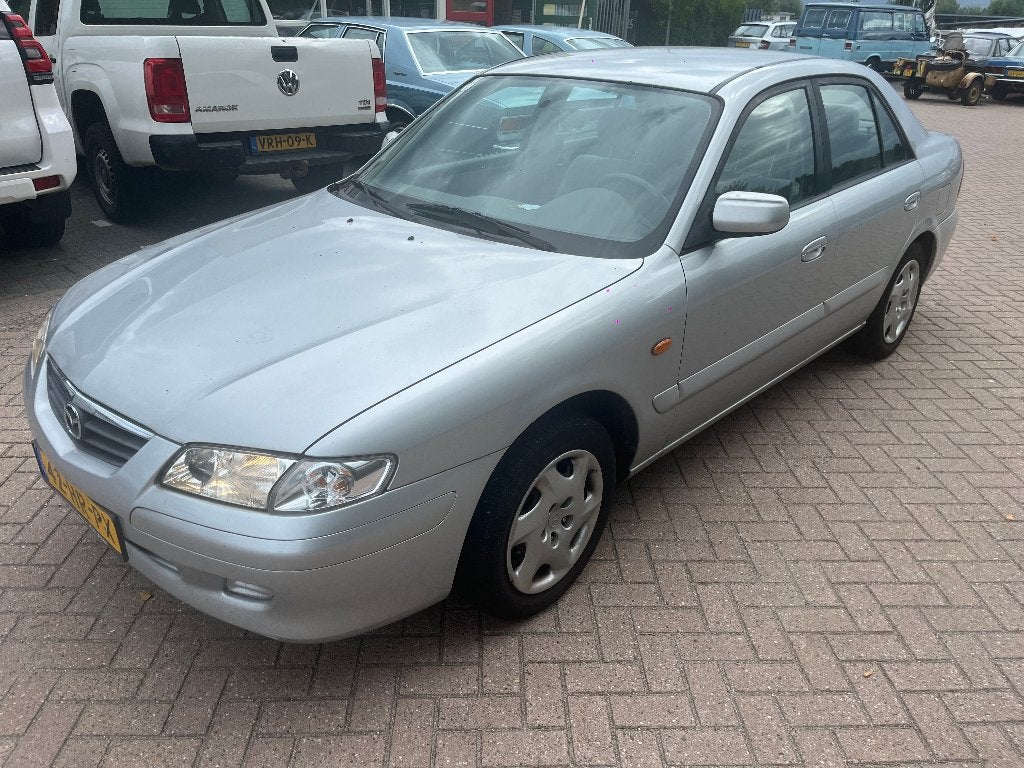 Mazda 626 2.0 SDN Exclusive 2001 Grijs | Nieuwe remmen, Auto's, Stof, 4 cilinders, 1165 kg, Origineel Nederlands