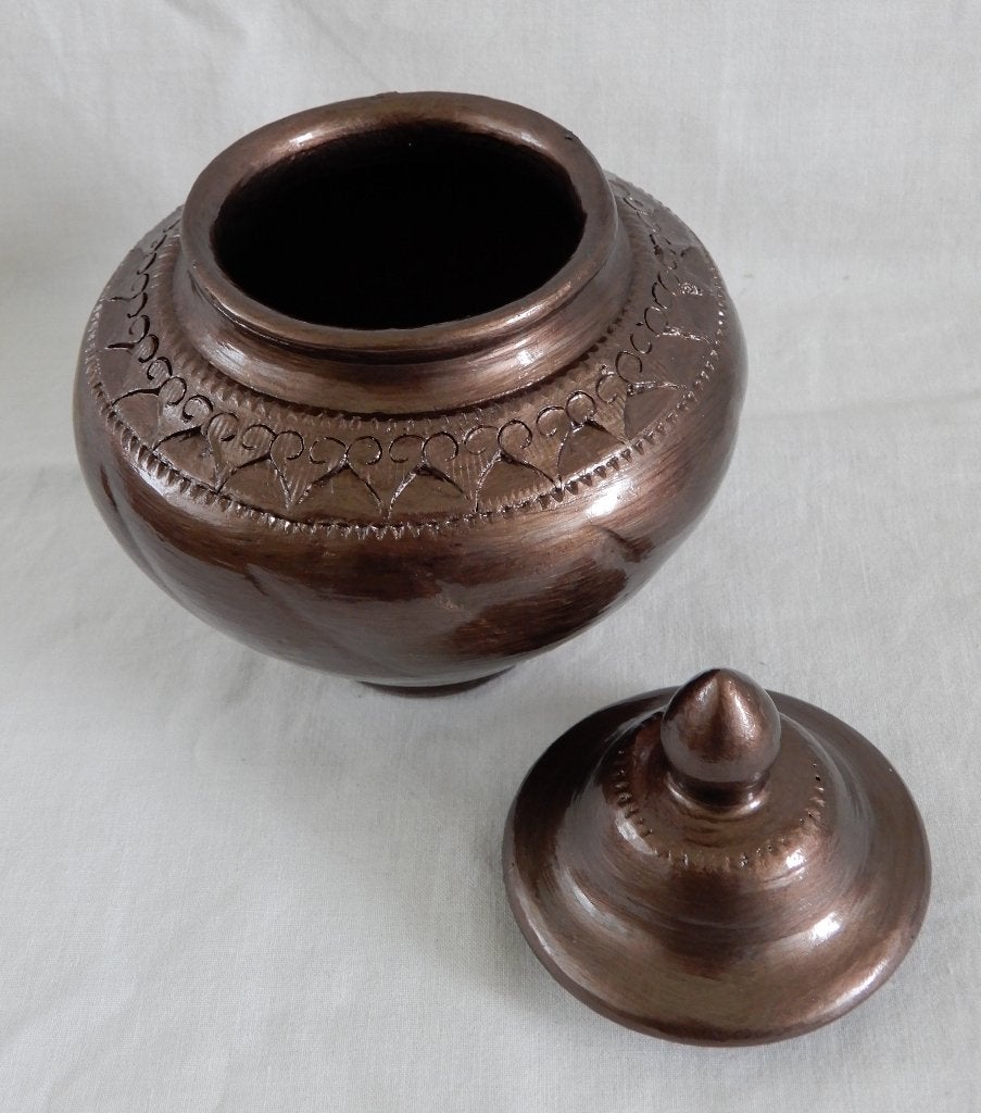 Urn Brons kleur Reliëf ( Verdeel urn ), Ophalen of Verzenden, Nieuw, Steen/keramiek, Klassiek