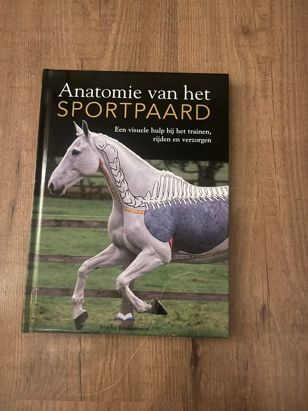 Schoolboeken Aeres MBO hippische opleiding, Ophalen of Verzenden, Zo goed als nieuw, Overige niveaus