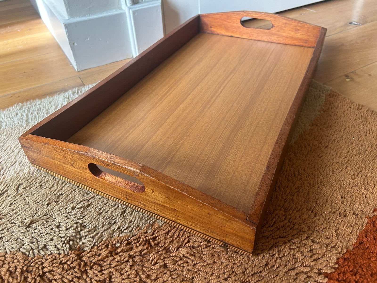 Groot vintage houten dienblad - 62x35 cm, Gebruikt, Ophalen of Verzenden, Dienblad, Met handvatten
