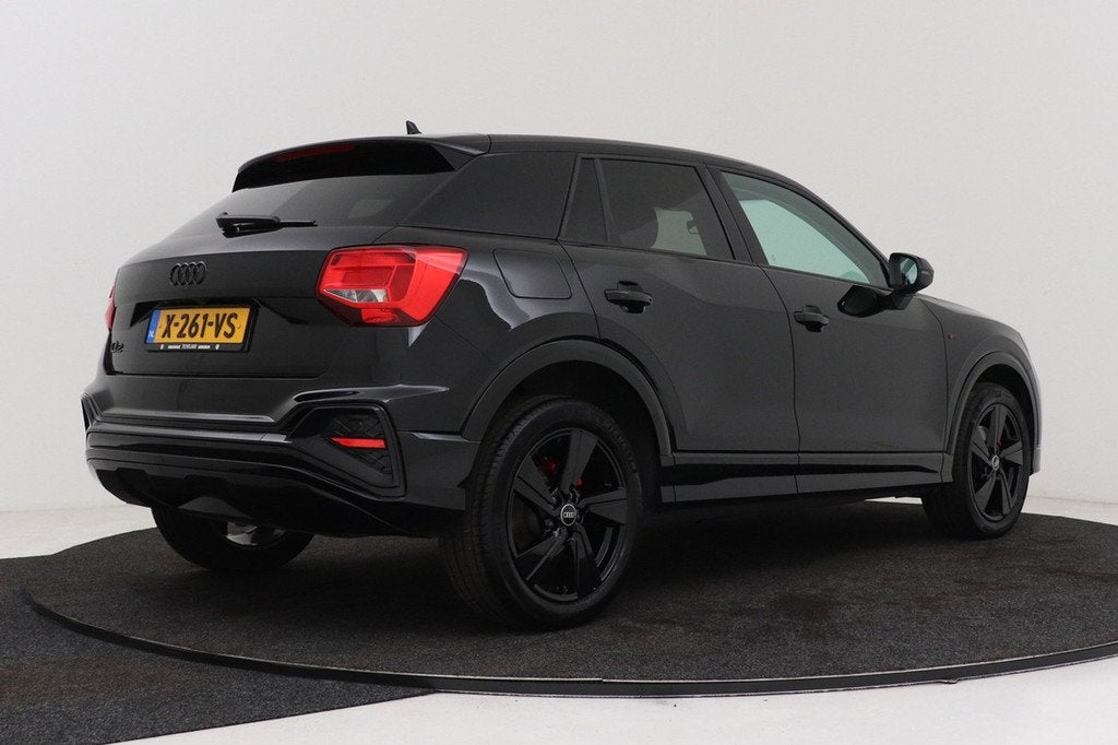 Audi Q2 35 TFSI Edition one S-Line | Trekhaak | CarPlay | Di, Auto's, Audi, 150 pk, Zwart, Leder, Bedrijf