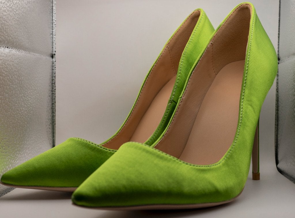 Groene naaldhakken maat 38, Kleding | Dames, Ophalen of Verzenden, Schoenen met hoge hakken, Groen, Merkloos