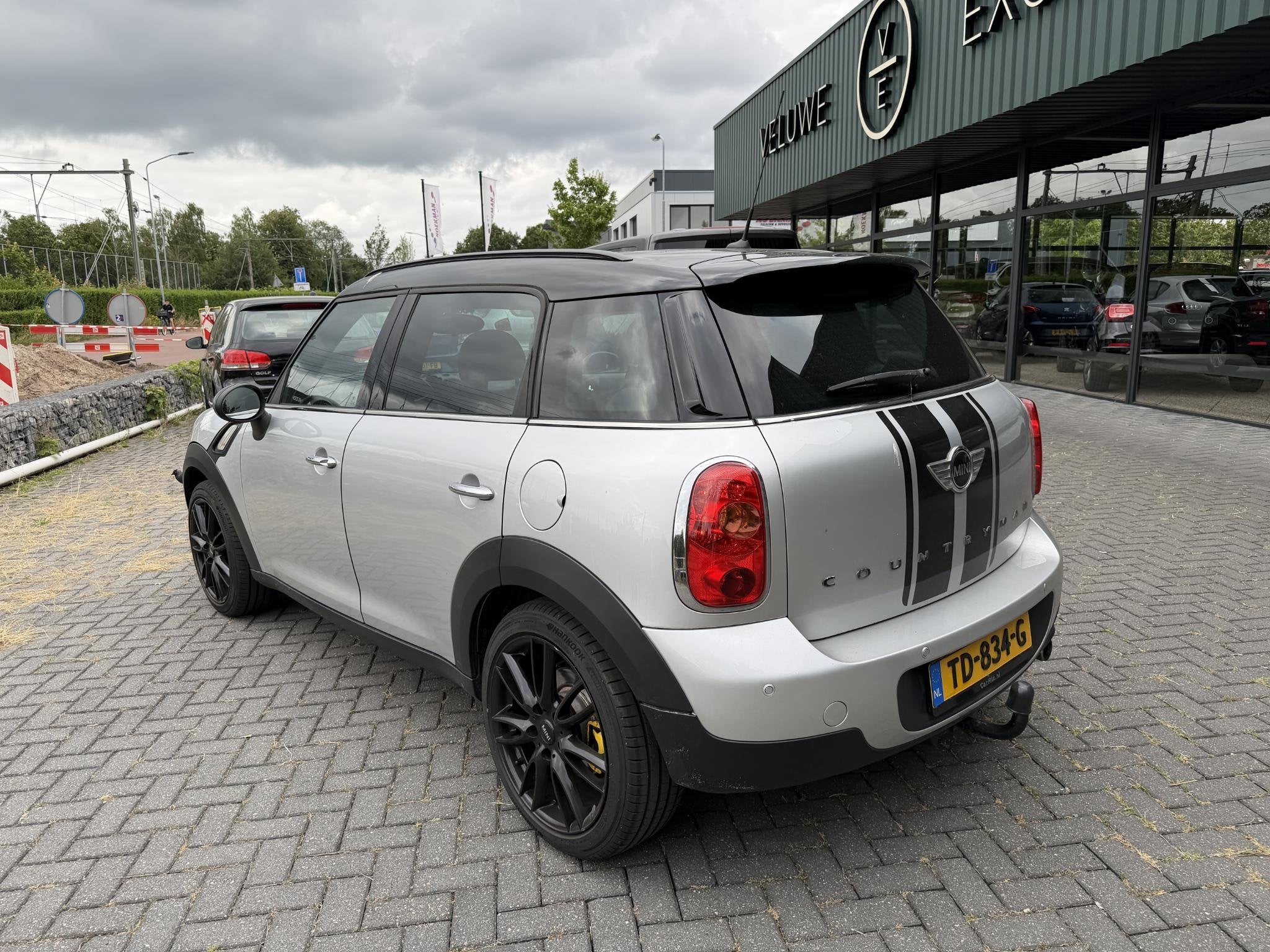 MINI Countryman 1.6 Cooper Chili | Pano | Cruise | Clima |, Auto's, Voorwielaandrijving, Euro 5, Gebruikt, Zwart