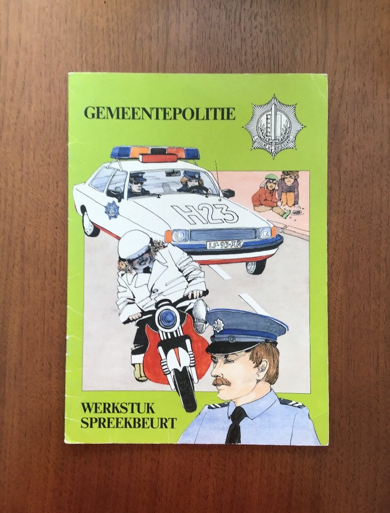 Gemeentepolitie Werkstuk Spreekbeurt uit de jaren 70., Verzenden, Gelezen, Bureau Regionale Voorlichting Gemeentepolitie, Non-fictie