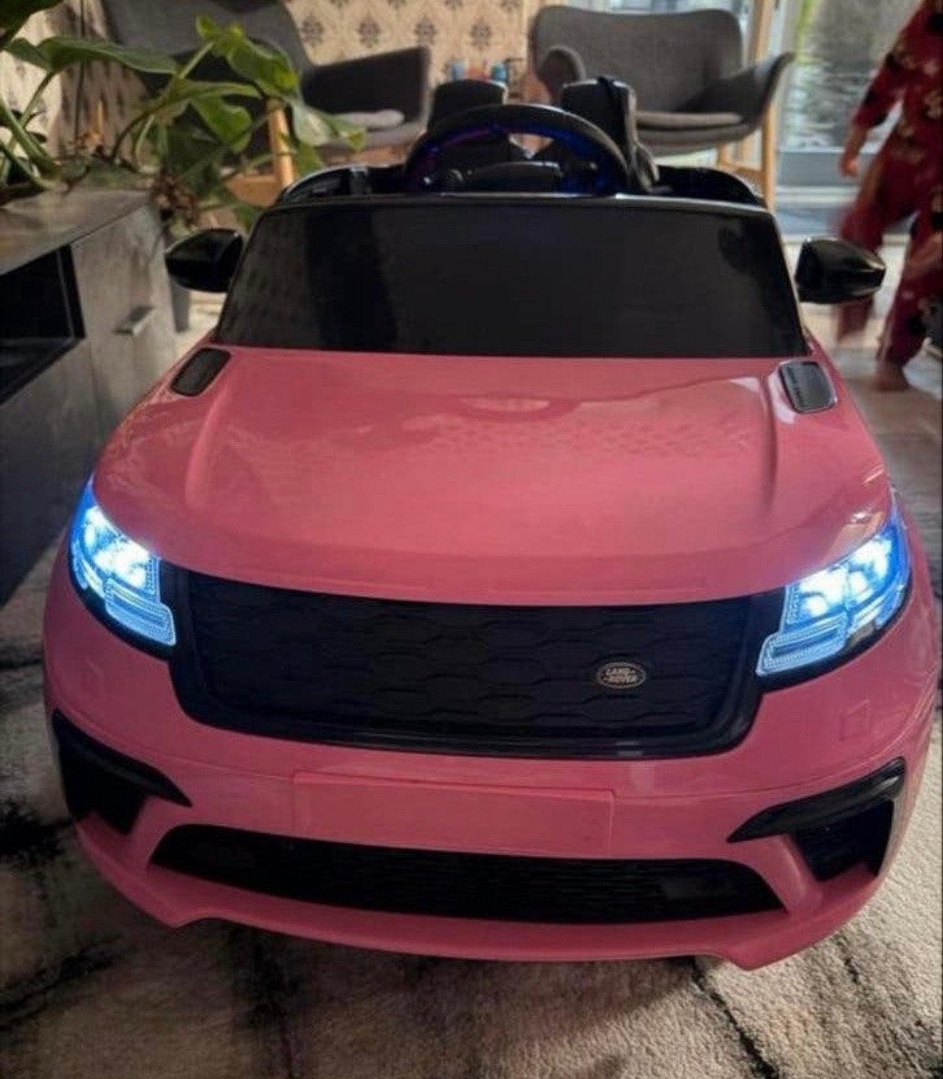 Roze elektrische kinderauto met afstandsbediening, Ophalen, Zo goed als nieuw, Afstandsbediening