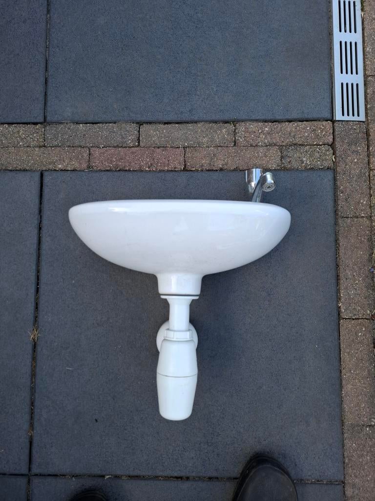Fontein wc, Ophalen, Minder dan 50 cm, Overige typen, Minder dan 25 cm