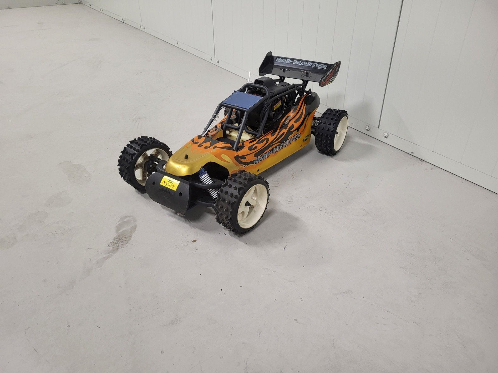Carson attack, Hobby en Vrije tijd, Ophalen of Verzenden, Zo goed als nieuw, Overige schalen, Auto offroad
